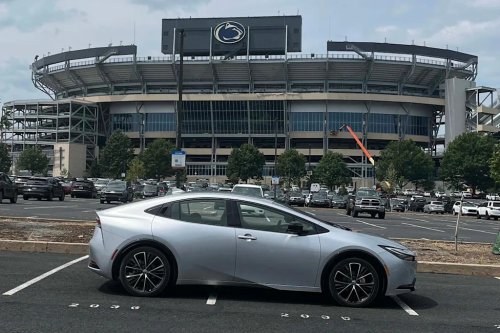2025 Toyota Prius 30,000-Mile Update: Cool Looks Bring Sacrifices