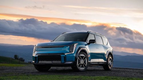 8 Electric Cars That Can Help Power Your Home In An Emergency