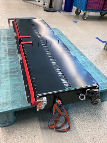 BYD, BYD Finds A Way To Make Solid-State EV Batteries Last Longer