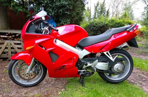 15 Motorcycles From the 2000s That Still Beat Modern Bikes