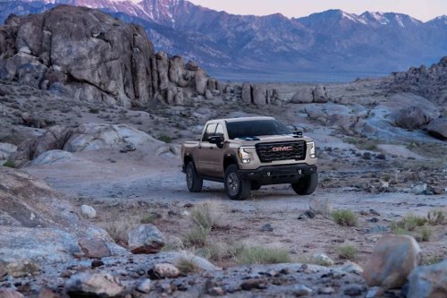 GMC, Under The 2027 GMC Sierra's Hood: Four Engines, 10-Speeds Standard