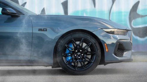 Ford, Manual Mustangs Are Here To Stay - Will Have To Be Ripped From Ford's 'Cold, Dead Hands'