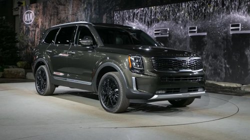 Kia Telluride Recall Fix Failed, 450,000+ SUVs Need to Park Outside