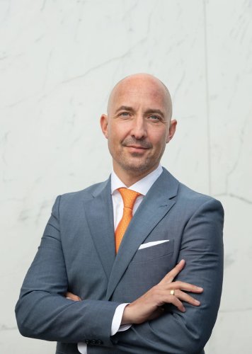 Bugatti, Bugatti's Americas COO remembers clients' kids' birthdays — and makes his own PowerPoints