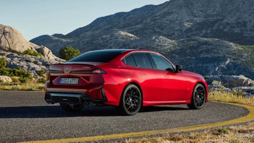 New BMW 3 Series Debuts With 437-HP Straight-Six and M3 Touches