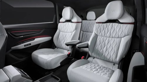 View Interior Photos of the 2027 Audi SQ9
