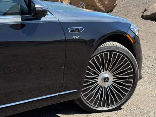 2027 Mercedes-Maybach S680 Exudes V12 Fabulousness No Matter Which Seat You're In