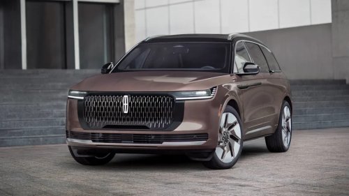 Lincoln Just Gave Its Best-Selling SUV a Makeover for 2027