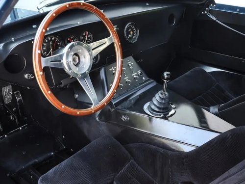 Ferrari, Carroll Shelby’s Ferrari Killer Just Smashed the American Car Auction Record at $42.9 Million