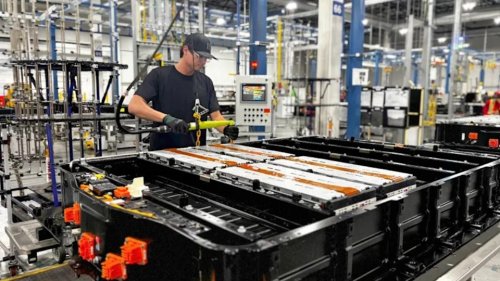 GM, Ford, America Is Running Out of Car Mechanics, and GM and Ford Are Stepping Up