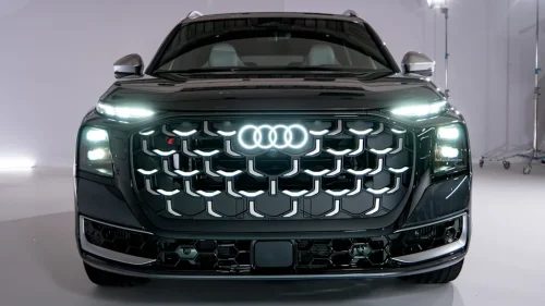 Audi, I just saw the upcoming 2027 Audi Q9 and SQ9 — and they project turn signals onto the road