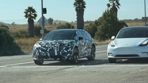 SUV, Tesla, Tesla Model Y, Spyshots: Lucid's Affordable Cosmos SUV Testing Alongside Tesla Model Y