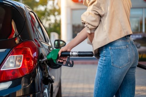 Older Cars at Risk With New E15 Fuel Change—How to Check Yours