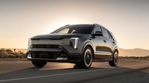 The New 2027 Kia Niro Hybrid Gets Better Tech, but Still No AWD