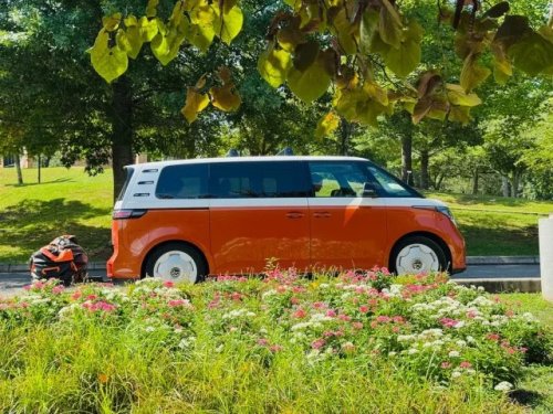 Virginia family took 6 in a VW ID.Buzz for 1,000 miles, and says the EV tradeoff was worth it