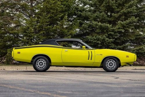 Dodge, Dodge Charger, Dodge Charger R/T, This Citron Yella 1971 Dodge Charger R/T Is A 1-of-332 Four-Speed Survivor