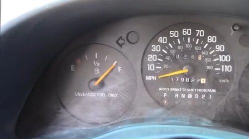 5 Warning Signs That It's Time To Replace Your Car's Spark Plugs