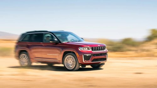 Airbag Issue: Jeep Recalls 419,000 Grand Cherokee SUVs