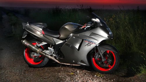 5 Motorcycles Quicker Than The Honda CBR1100XX