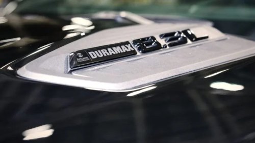 GM Shares Specs on 8.3-Liter Duramax Diesel, New HD Pickups