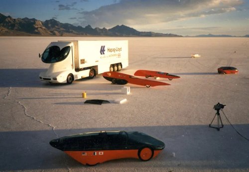 Parade of Absurdity: The Fantastical Concept Car Caravan of Luigi Colani