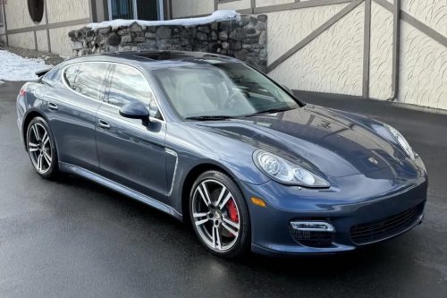 I Used to Think the OG Porsche Panamera Was Ugly. Now, I Miss It