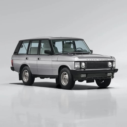 Range Rover’s Most Refined SUV Is Even Better as an Old-School 4×4