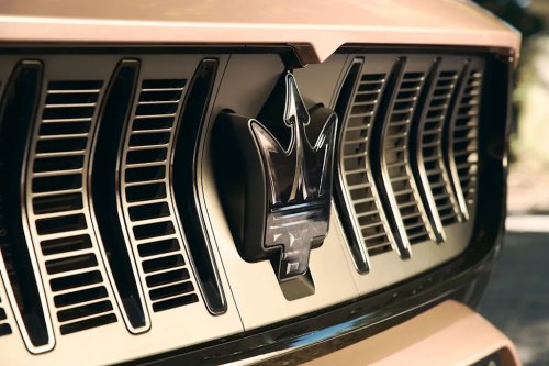 View Exterior Photos of the 2027 Maserati Grecale Folgore