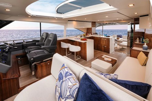 Riviera 5600 Sport Yacht Platinum Edition Reviewed