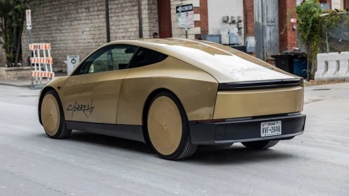Tesla Cybercab First Ride: What It’s Really Like to Use Tesla’s New Autonomous Taxi