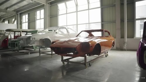 Made In China — Larry Chen Visits Factory That Builds Iconic Classic Car Body Shells