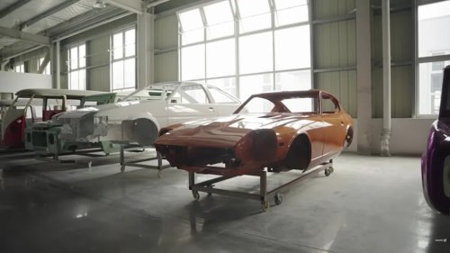 Made In China — Larry Chen Visits Factory That Builds Iconic Classic Car Body Shells