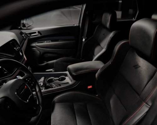 America’s Old-School Muscle SUV Just Reaffirmed Its Dark-Horse Status