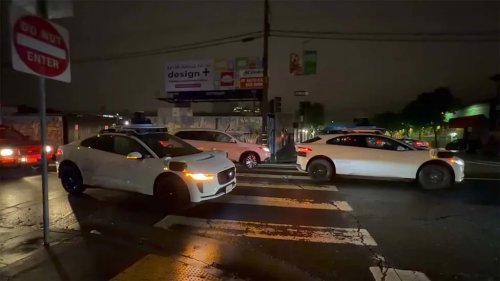 'Public Trust Is Earned': Feds Are Officially Tired Of Robotaxis Getting In The Way Of First Responders