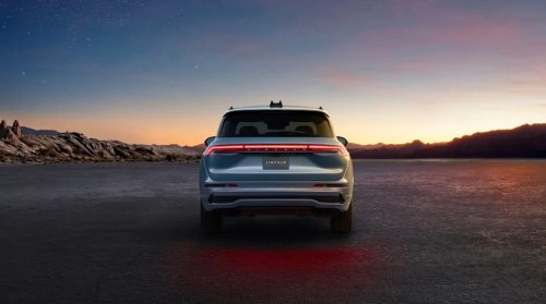 View Exterior Photos of the 2027 Lincoln Corsair Hybrid