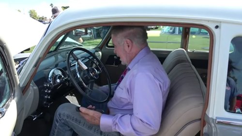 Man Spent Nine Years Restoring This 1950 Oldsmobile Rocket 88