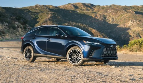 Lexus’ Best-Selling Luxury SUV Getting A Major Facelift
