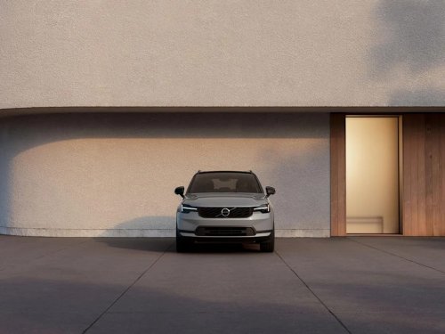 View Exterior Photos of the 2028 Volvo XC40