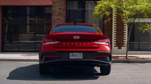 Hyundai, Hyundai Elantra, 4 Small Sedans With Better Ratings Than The Hyundai Elantra
