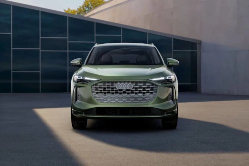 Cadillac, Audi, Audi Q5, Cadillac XT4 Vs. Audi Q5 | One Winner For 2026
