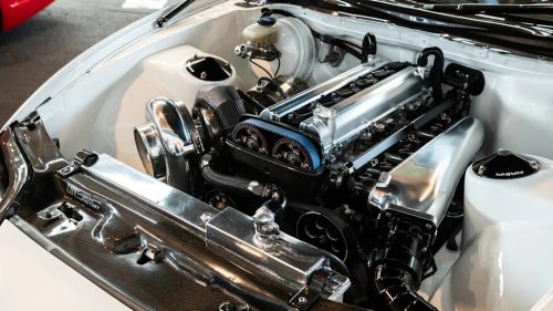 These Everyday Automotive Features Originally Came From the Military