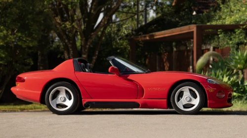 5 Overrated Sports Cars Drivers Say Aren't Worth The Hype