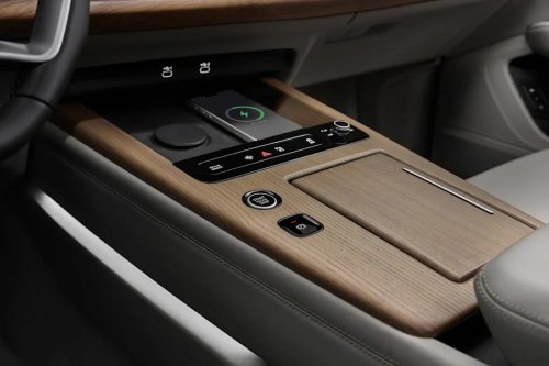 Take a Peek Inside the 2027 Audi Q7