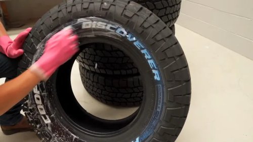 Why Do Tires Turn Blue In The Mud Sometimes?