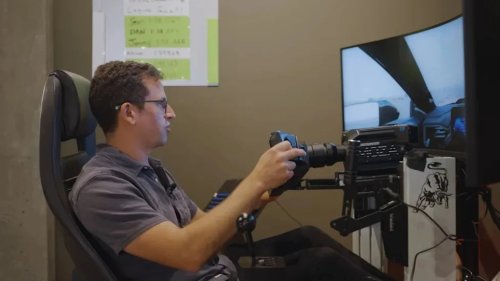 This Is How a Simulator Compares to a Real Track-Day Experience