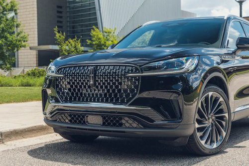 A Closer Look at the 2026 Lincoln Aviator Reserve Exterior (Photo Gallery)