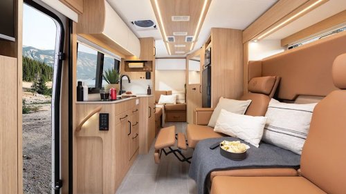 The Versatile Leisure Travel Vans Wonder FX in Photos