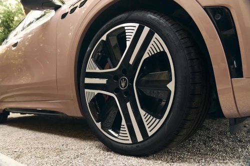 View Exterior Photos of the 2027 Maserati Grecale Folgore