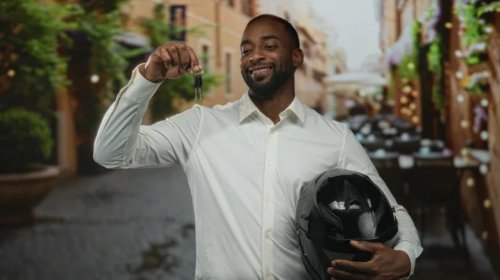What Is The 2-2-2 Rule For Motorcycle Helmets?