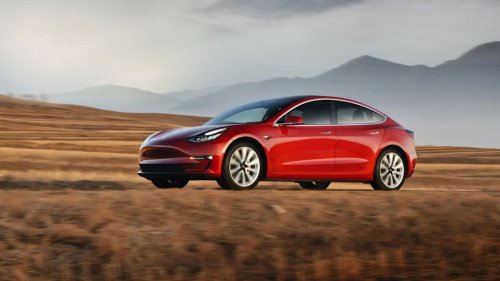 Tesla, Tesla Is Desperately Trying To Solve Its Brutal Depreciation Problem
